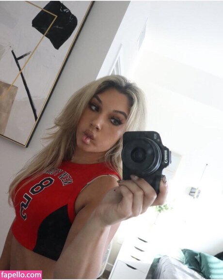 Thea Hail hot actress archive