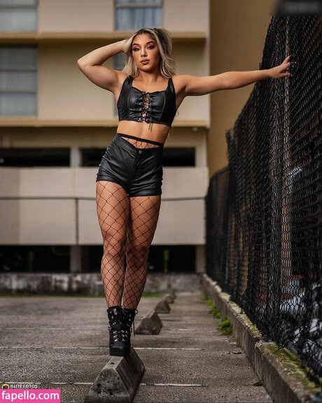 mexican milf onlyfans free nude img