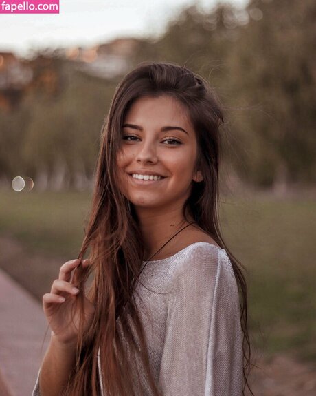 Carly Santos pornstar hot pic