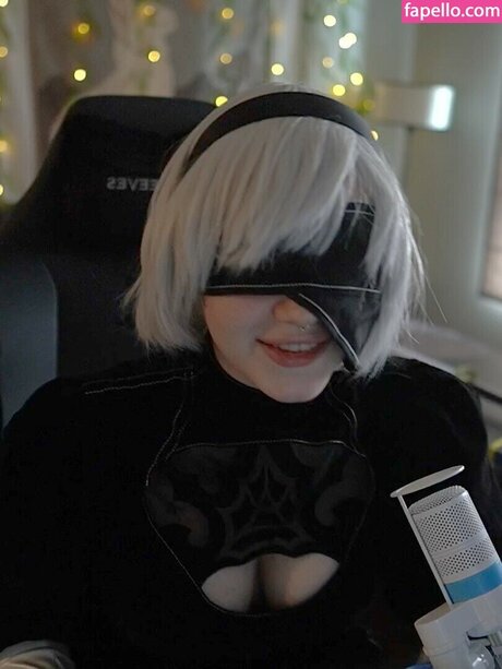 Morphe ya star naked pics