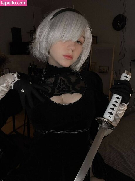 Morphe ya naked actress photo