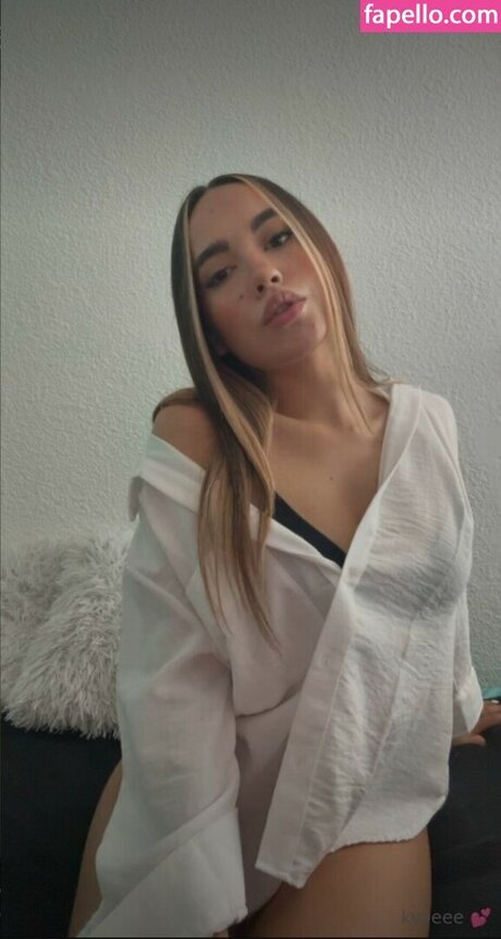 thukkylie sexy model gallery