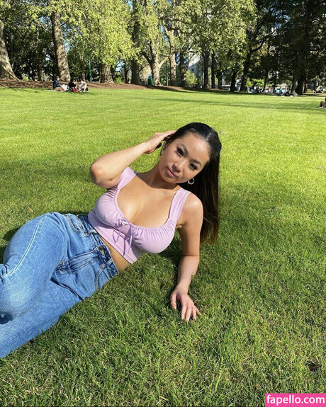 itsnickytran model high quality gallery