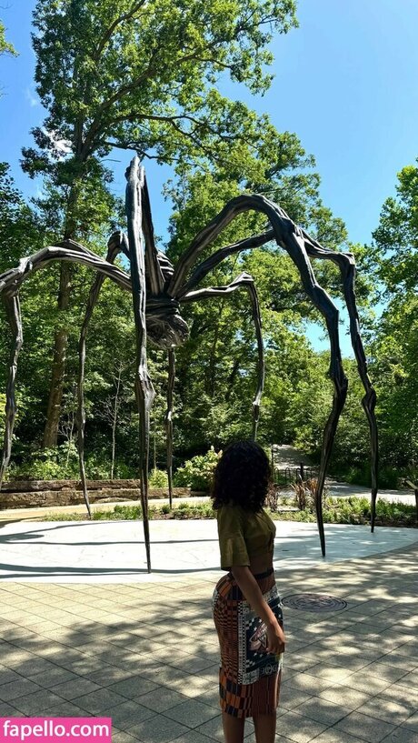 shelbischauble beautiful model pic