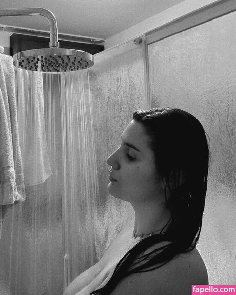 Manuela Mulligh star pornographic photos