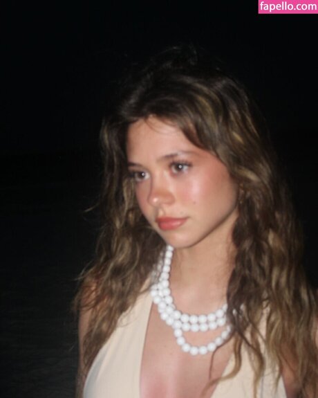 Skylar Martin model hd pic