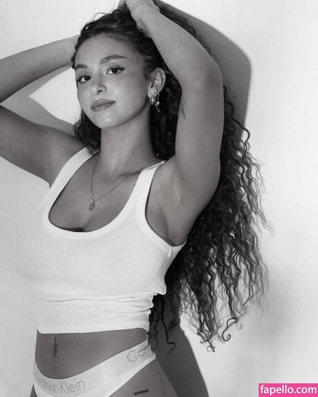 noadabushh xxx model gallery