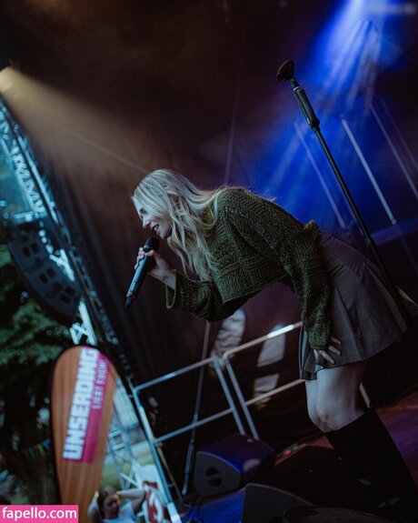 Esther Graf nice pornstar images