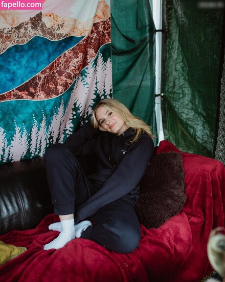 Esther Graf naked pornstar pics