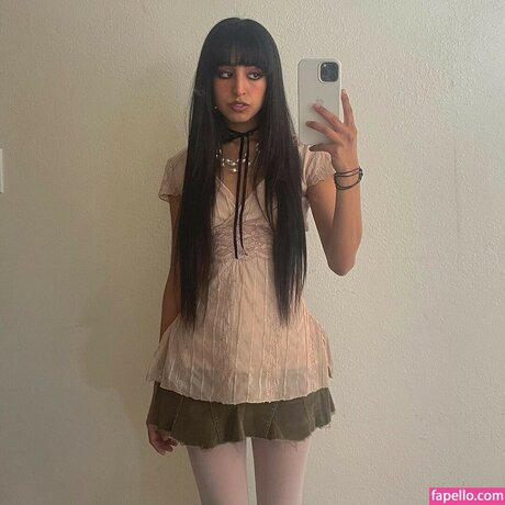 Aislinn Ritchie high quality star picture