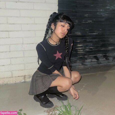 Aislinn Ritchie nice star photo