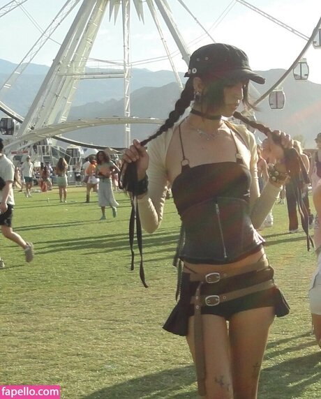 Aislinn Ritchie hot star archive