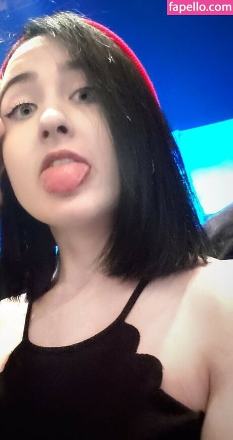 Amy Roberts exclusive actress galleries