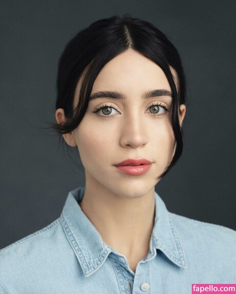 Caylee Cowan pornographic star galleries