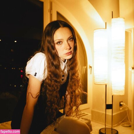 Holly Humberstone art pornstar image