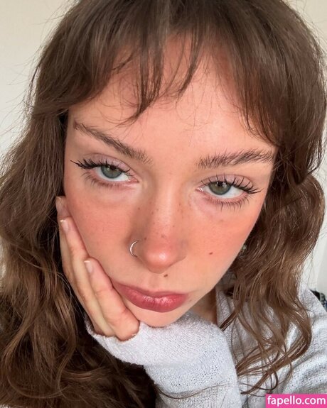 Holly Humberstone model porn photos