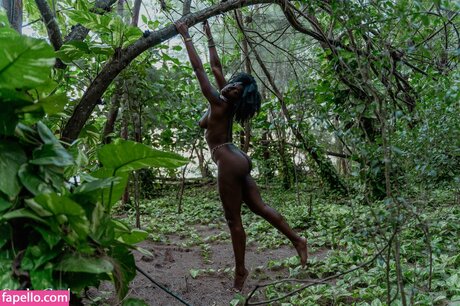 SapphirezDESIRE porn actress photo