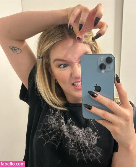 West Duchovny pornstar naked img