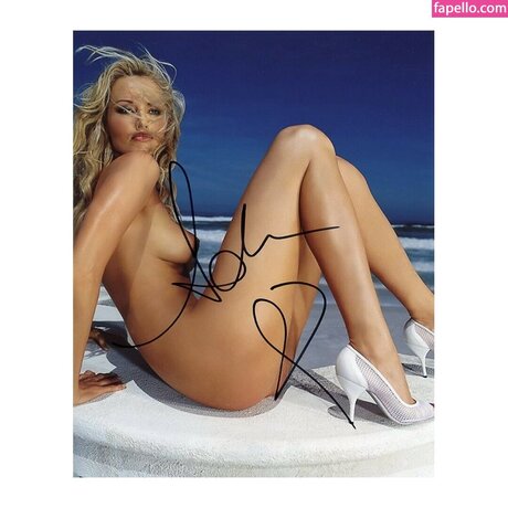 Adriana Karembeu best star gallery