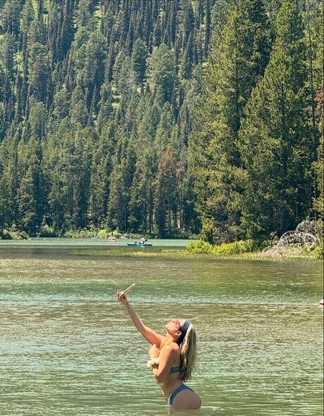 Sabrina Brier hd pornstar archive