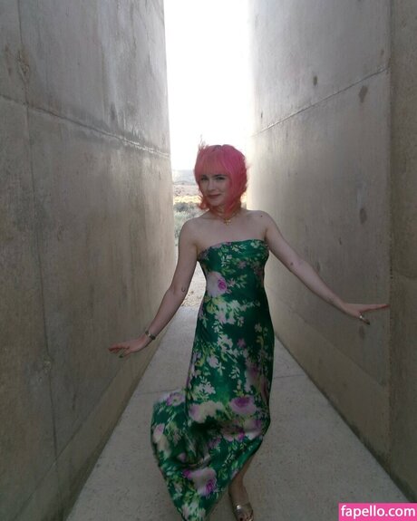 Ava Maybee xxx model img