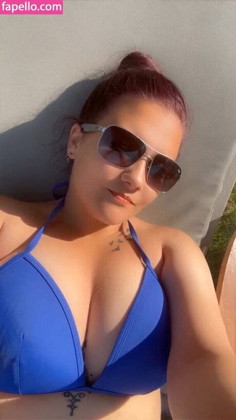 Chelzbcfcburke star top photos