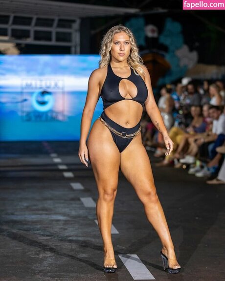 Claire Grimes nude actress image