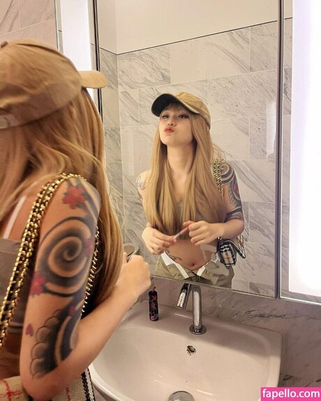 natashaznrl model perfect pictures