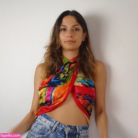 Elisa Capano model nude pics