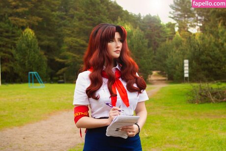 Elena Kyalviyainen star art pic