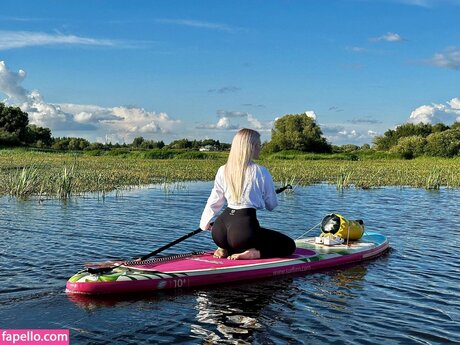 eyes onlyfans sexy image