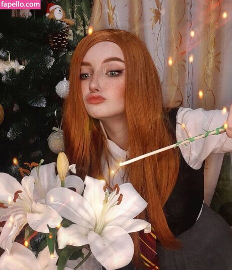 Elena Kyalviyainen Quick model image