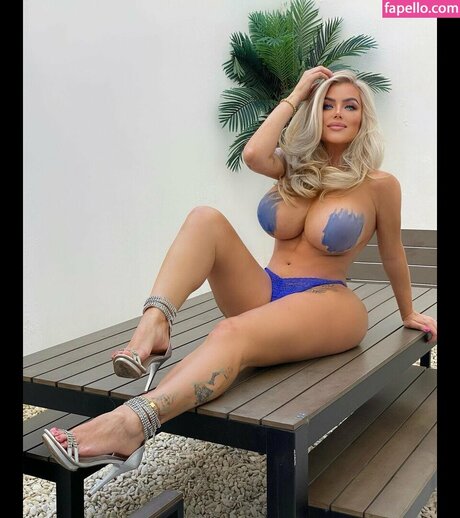 Pat Kiss exclusive pornstar images