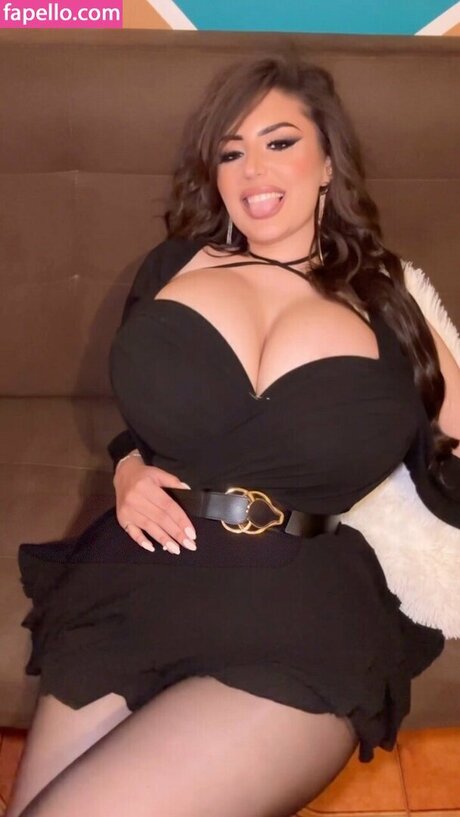 Chiaramazzola90 porn star images