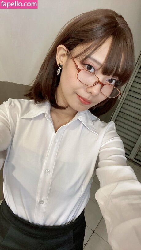 MarieNyan art actress pic