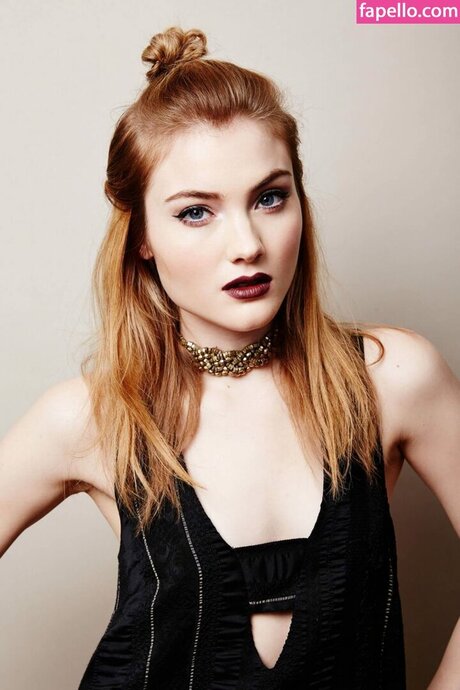 Skyler Samuels star top archive