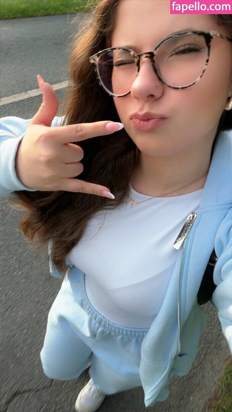 Lilousecret star exclusive pic