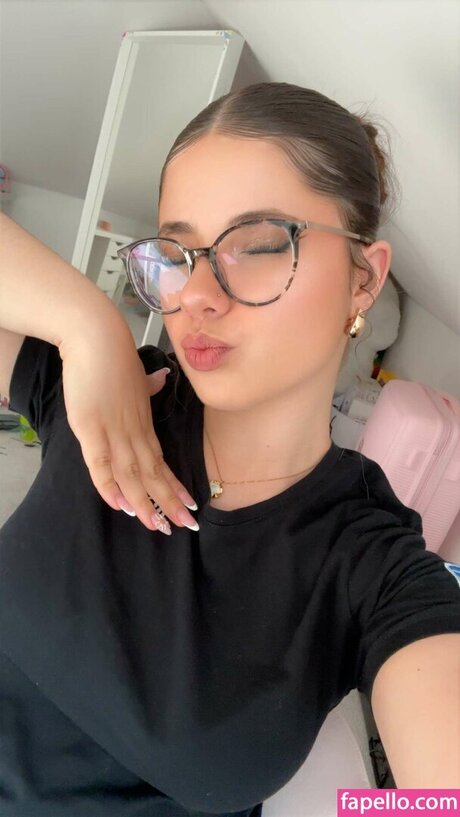 Lilousecret perfect model images