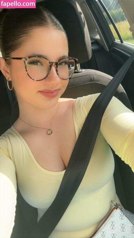 Lilousecret pornographic star image