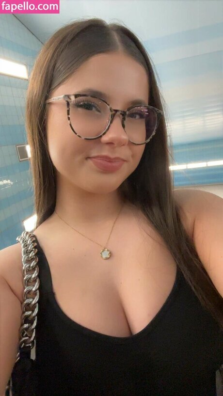 Lilousecret pornstar art photo