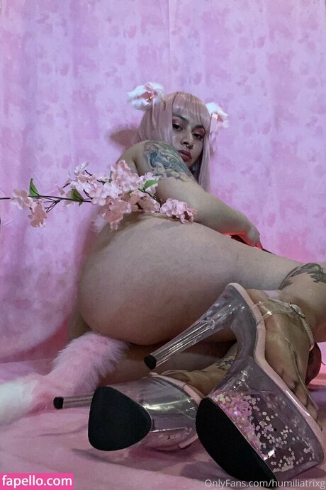 Humiliatrixg top star gallery