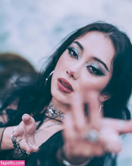 odetovenus erotic pornstar pictures