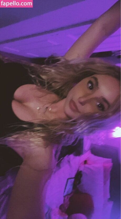 Madison Gritz model top photos