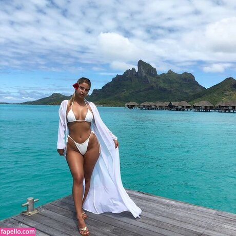 Sarah Patterson pornstar exclusive images