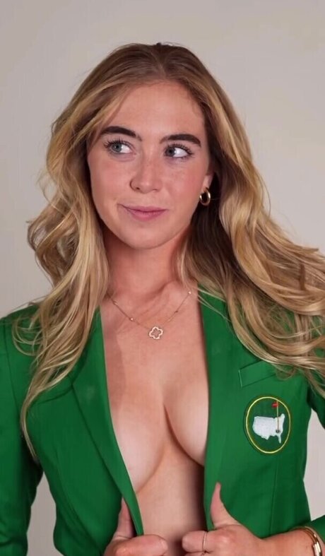 Charis Grace porn star gallery