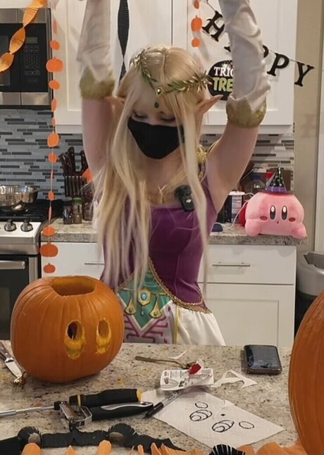 Harriet Barnes Profile pic