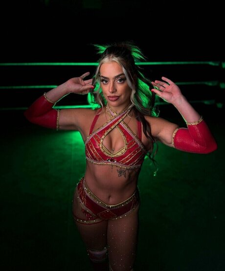 Sirena Linton naked actress pictures