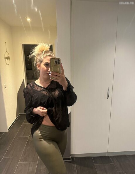 TamyTation model high quality picture