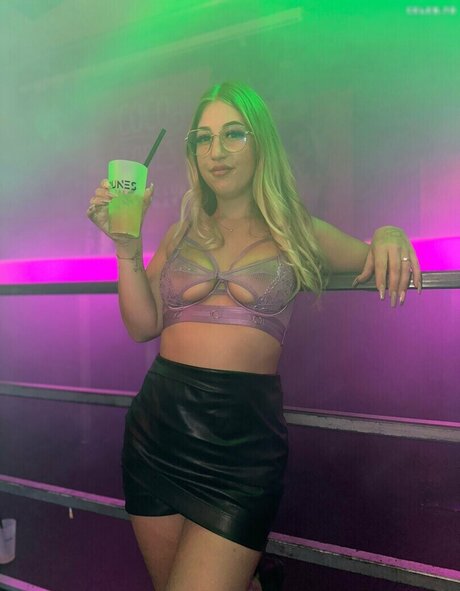 TamyTation model high quality picture