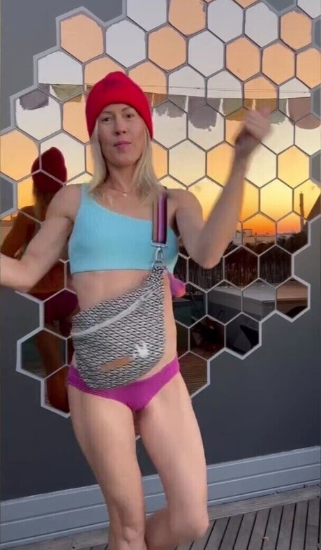 curly hair teen onlyfans erotic gallery